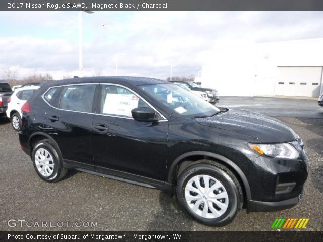 2017 Nissan Rogue S AWD in Magnetic Black