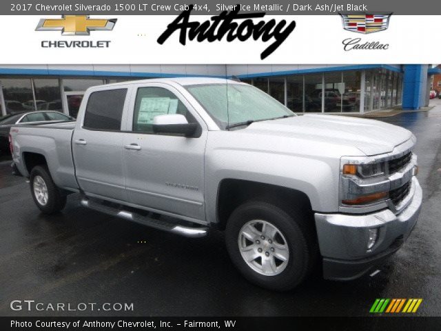 2017 Chevrolet Silverado 1500 LT Crew Cab 4x4 in Silver Ice Metallic