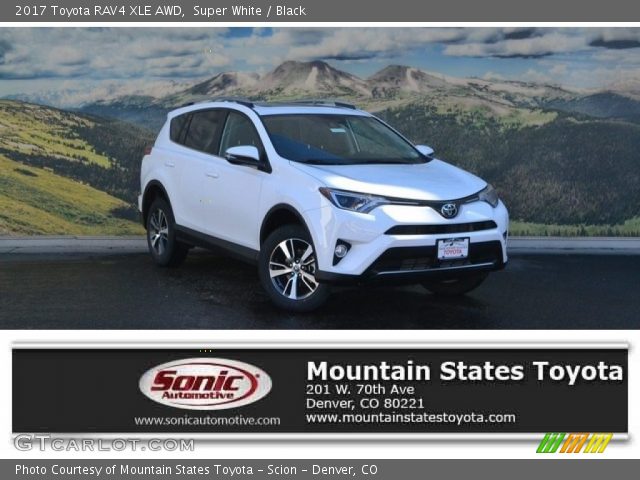 2017 Toyota RAV4 XLE AWD in Super White