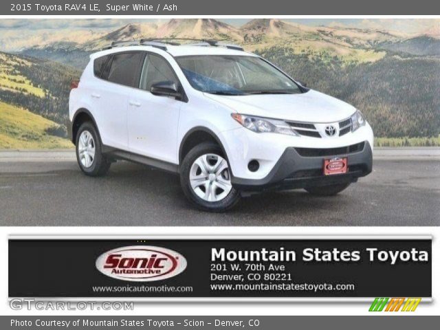 2015 Toyota RAV4 LE in Super White