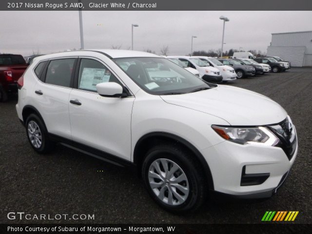 2017 Nissan Rogue S AWD in Glacier White