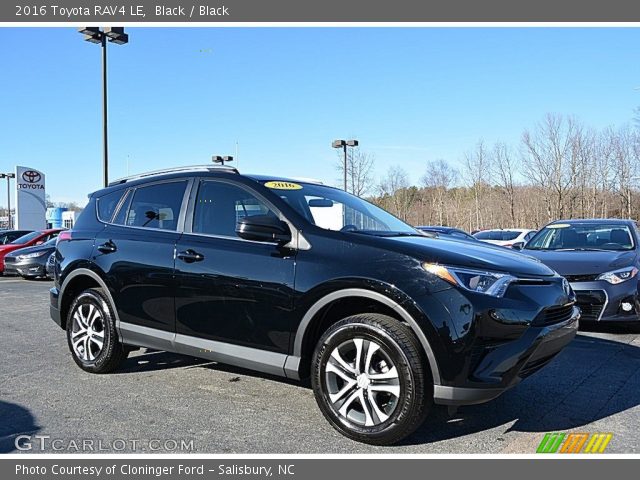 2016 Toyota RAV4 LE in Black