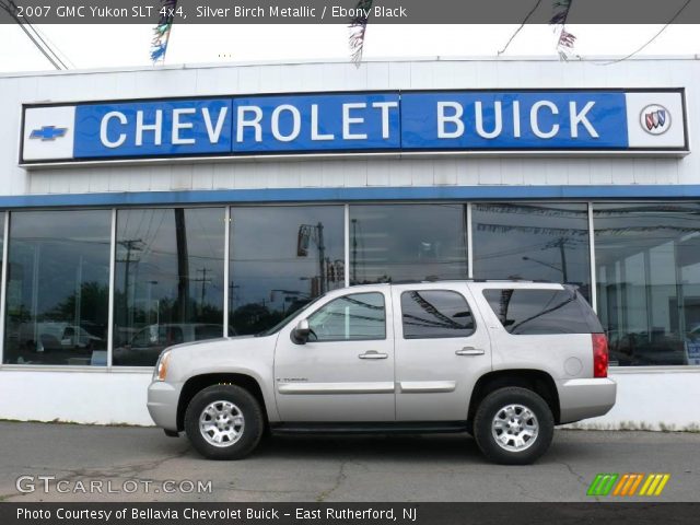 2007 GMC Yukon SLT 4x4 in Silver Birch Metallic
