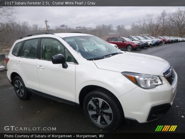 2017 Subaru Forester 2.5i in Crystal White Pearl