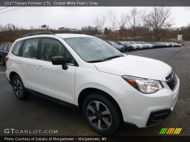 2017 Subaru Forester 2.5i in Crystal White Pearl