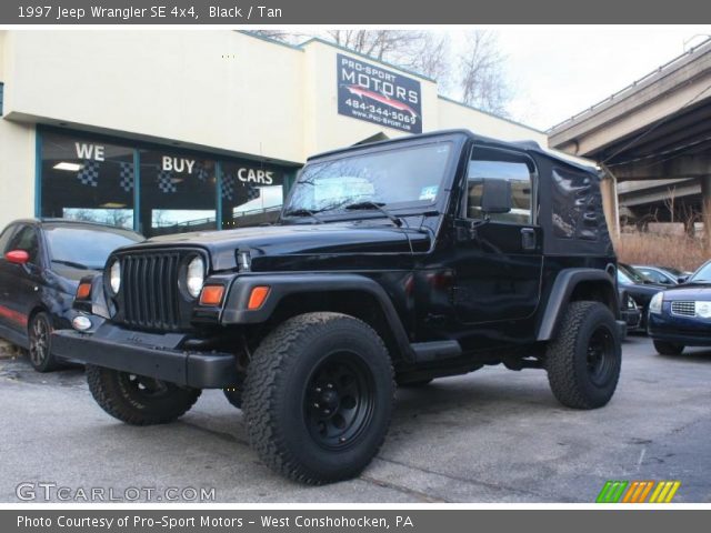 1997 Jeep Wrangler SE 4x4 in Black