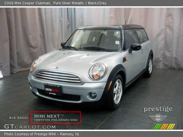 2009 Mini Cooper Clubman in Pure Silver Metallic