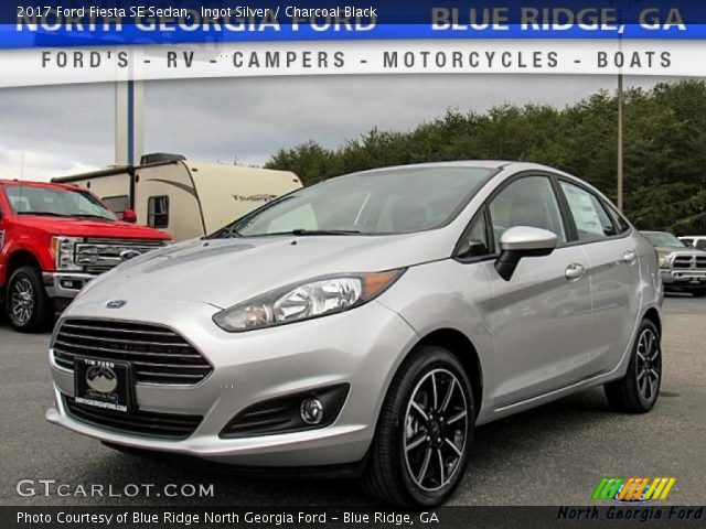 2017 Ford Fiesta SE Sedan in Ingot Silver