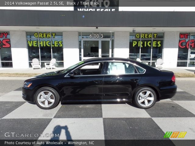 2014 Volkswagen Passat 2.5L SE in Black