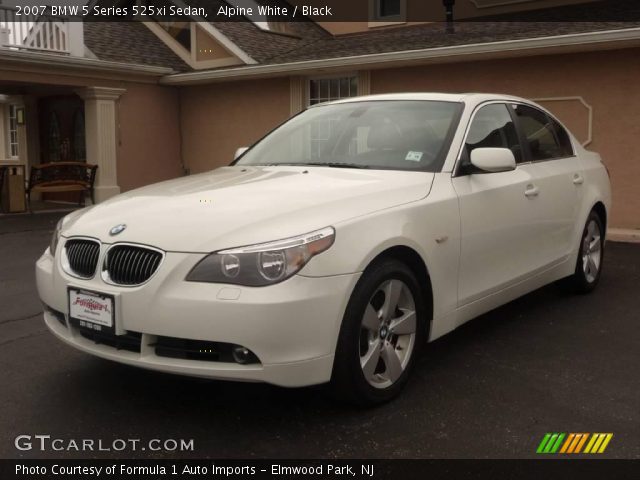 2007 BMW 5 Series 525xi Sedan in Alpine White