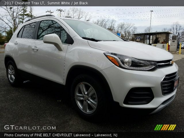 2017 Chevrolet Trax LT in Summit White