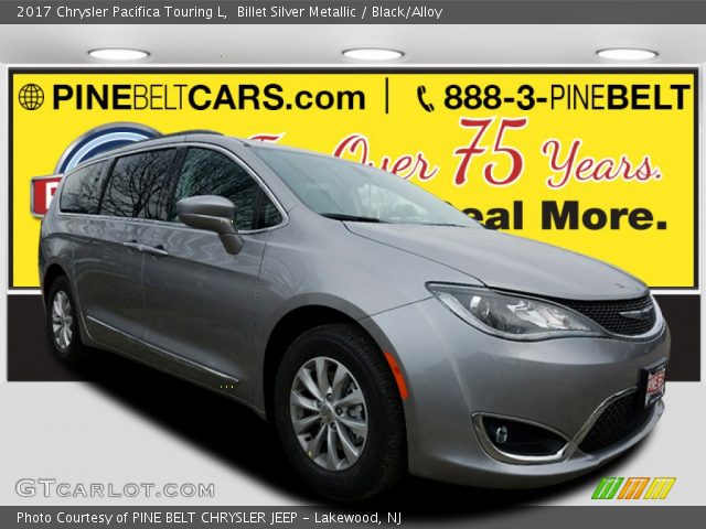 2017 Chrysler Pacifica Touring L in Billet Silver Metallic