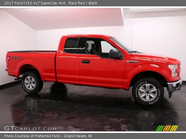 2017 Ford F150 XLT SuperCab 4x4 in Race Red