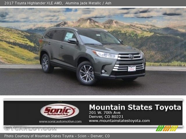 2017 Toyota Highlander XLE AWD in Alumina Jade Metallic