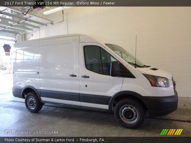 2017 Ford Transit Van 250 MR Regular in Oxford White