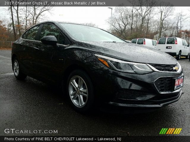 2017 Chevrolet Cruze LT in Mosaic Black Metallic