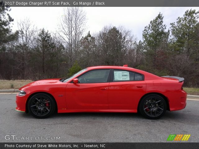 2017 Dodge Charger R/T Scat Pack in Go Mango