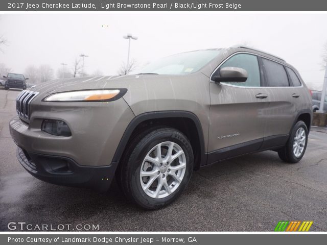 2017 Jeep Cherokee Latitude in Light Brownstone Pearl