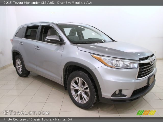 2015 Toyota Highlander XLE AWD in Silver Sky Metallic