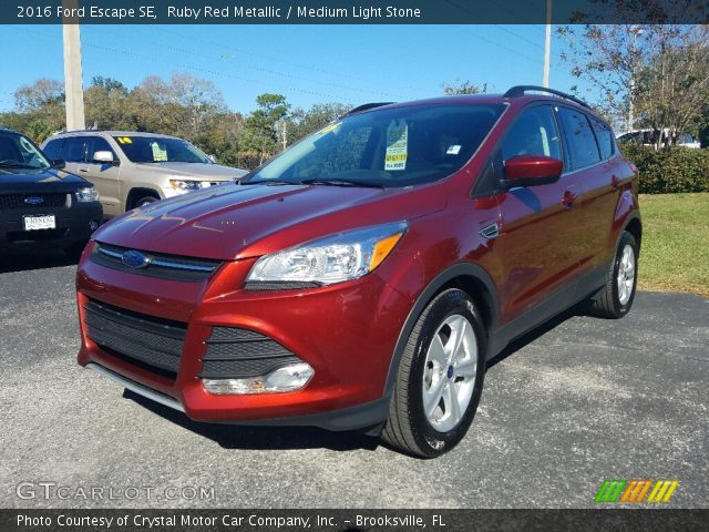 2016 Ford Escape SE in Ruby Red Metallic