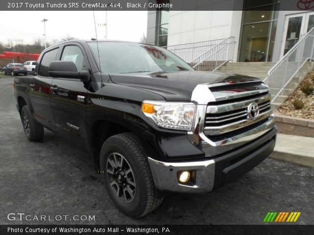 2017 Toyota Tundra SR5 CrewMax 4x4 in Black