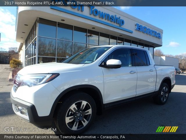 2017 Honda Ridgeline RTL-E AWD in White Diamond Pearl