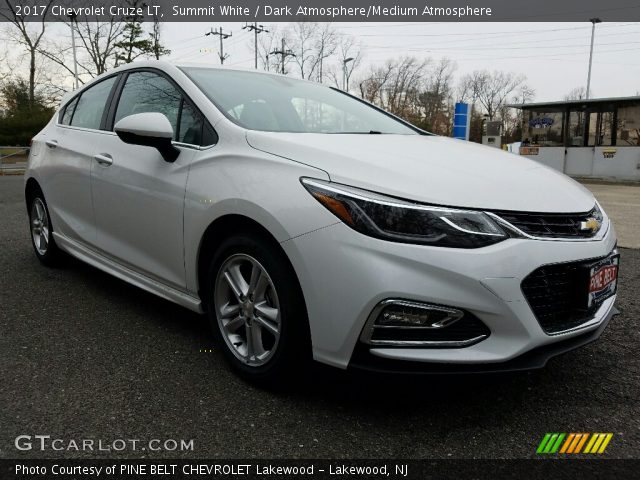 2017 Chevrolet Cruze LT in Summit White