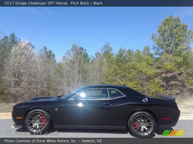 2017 Dodge Challenger SRT Hellcat in Pitch Black