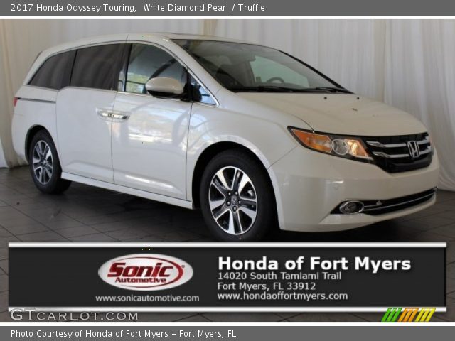 2017 Honda Odyssey Touring in White Diamond Pearl