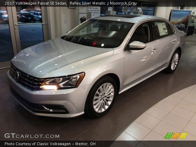 2017 Volkswagen Passat SE Sedan in Reflex Silver Metallic