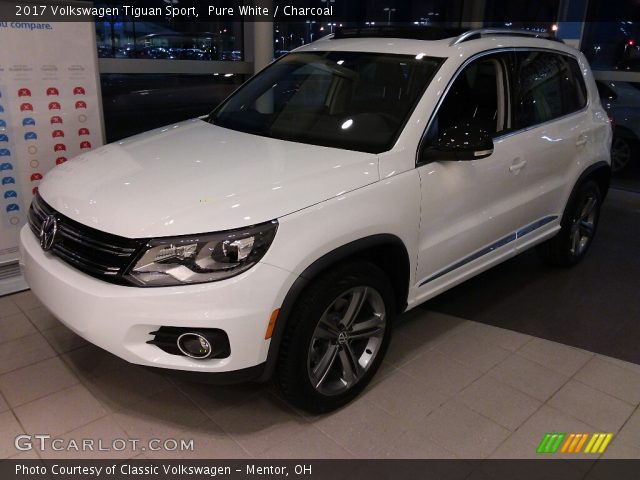 2017 Volkswagen Tiguan Sport in Pure White