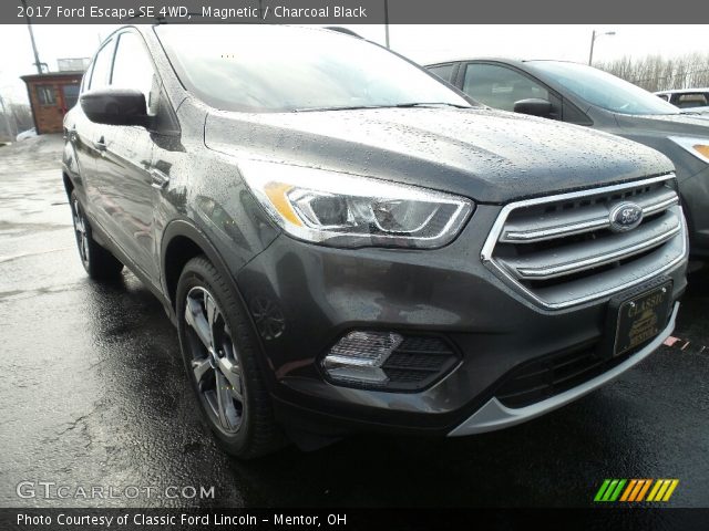 2017 Ford Escape SE 4WD in Magnetic