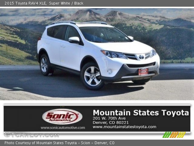 2015 Toyota RAV4 XLE in Super White