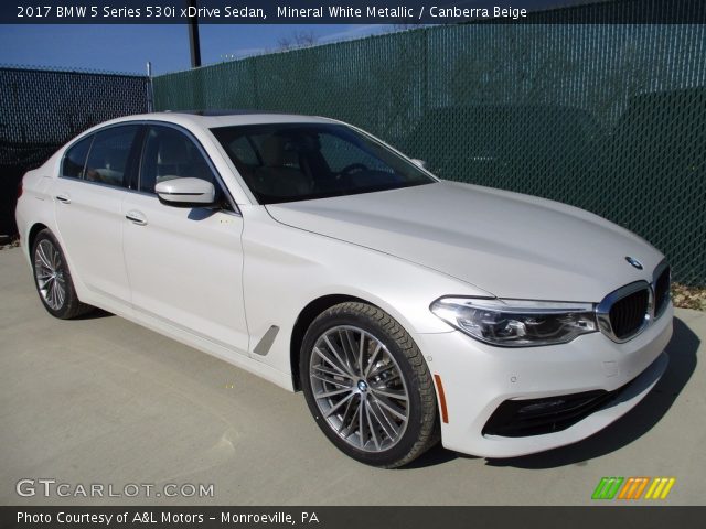 2017 BMW 5 Series 530i xDrive Sedan in Mineral White Metallic