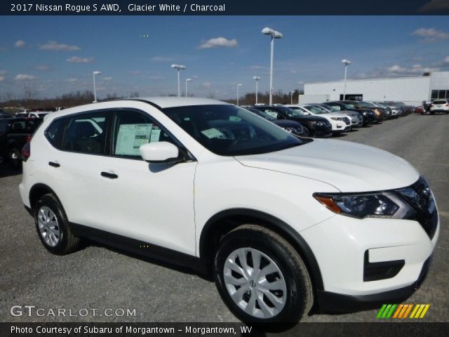 2017 Nissan Rogue S AWD in Glacier White