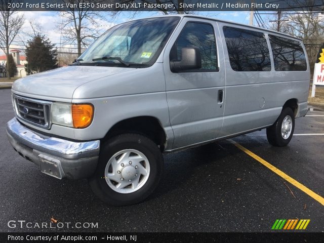 2007 Ford E Series Van E350 Super Duty XLT Passenger in Silver Metallic