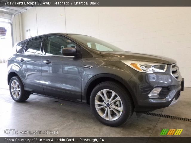 2017 Ford Escape SE 4WD in Magnetic