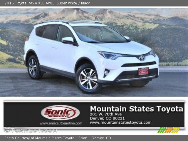 2016 Toyota RAV4 XLE AWD in Super White