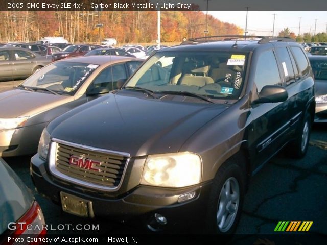 2005 GMC Envoy SLE 4x4 in Carbon Black Metallic