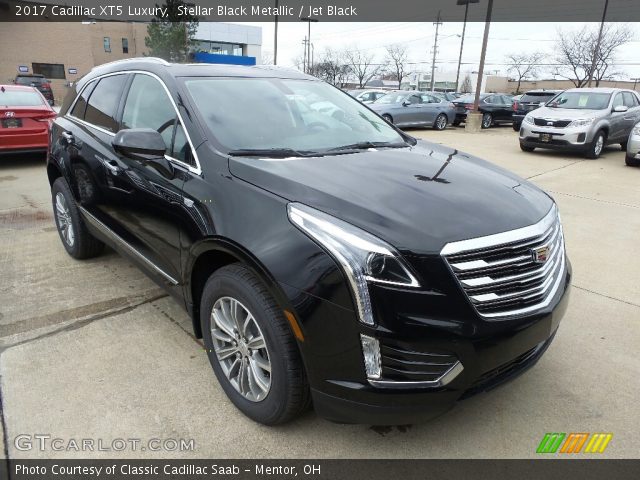 2017 Cadillac XT5 Luxury in Stellar Black Metallic