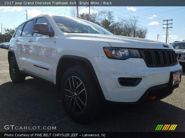 2017 Jeep Grand Cherokee Trailhawk 4x4 in Bright White