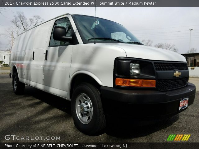 2017 Chevrolet Express 2500 Cargo Extended WT in Summit White