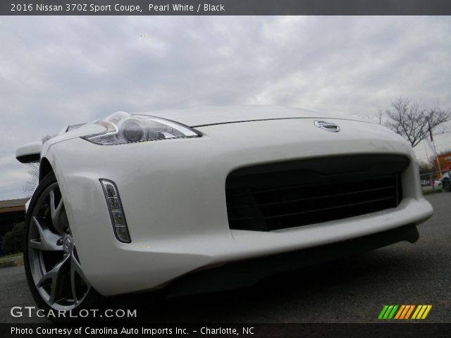2016 Nissan 370Z Sport Coupe in Pearl White