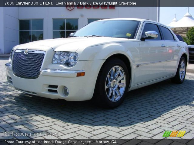 2006 Chrysler 300 C HEMI in Cool Vanilla