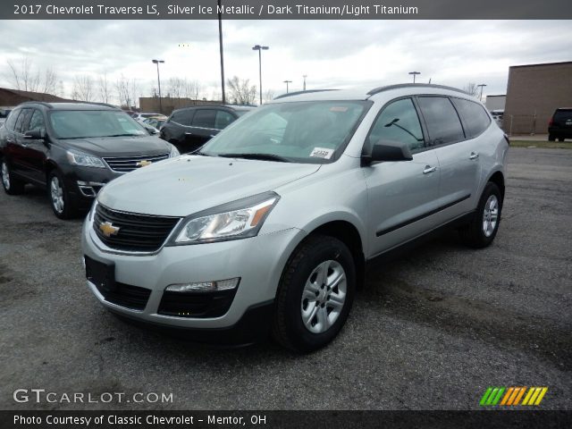 2017 Chevrolet Traverse LS in Silver Ice Metallic