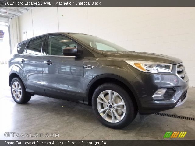 2017 Ford Escape SE 4WD in Magnetic