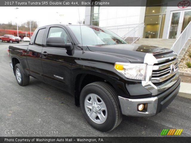 2017 Toyota Tundra SR5 Double Cab 4x4 in Black