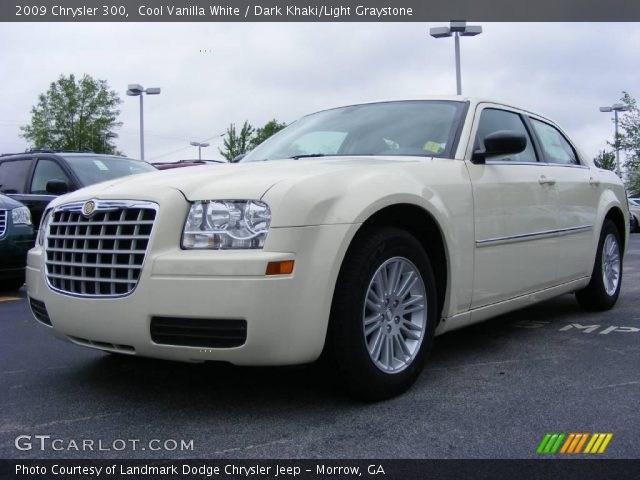 2009 Chrysler 300  in Cool Vanilla White