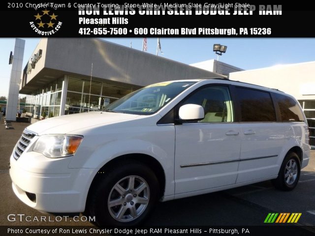 2010 Chrysler Town & Country Touring in Stone White