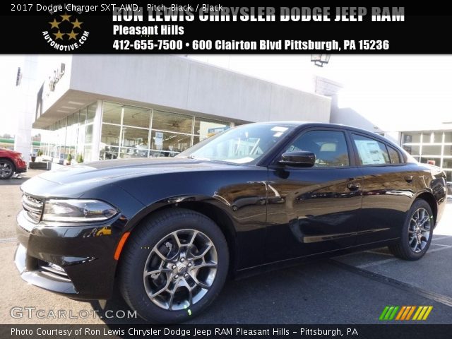 2017 Dodge Charger SXT AWD in Pitch-Black